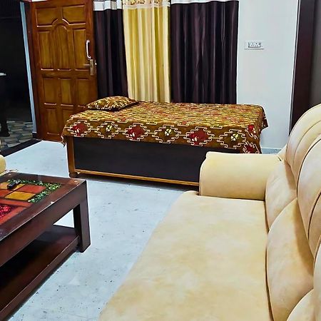 Ramayana Grand Hotel Ayodhya Kültér fotó