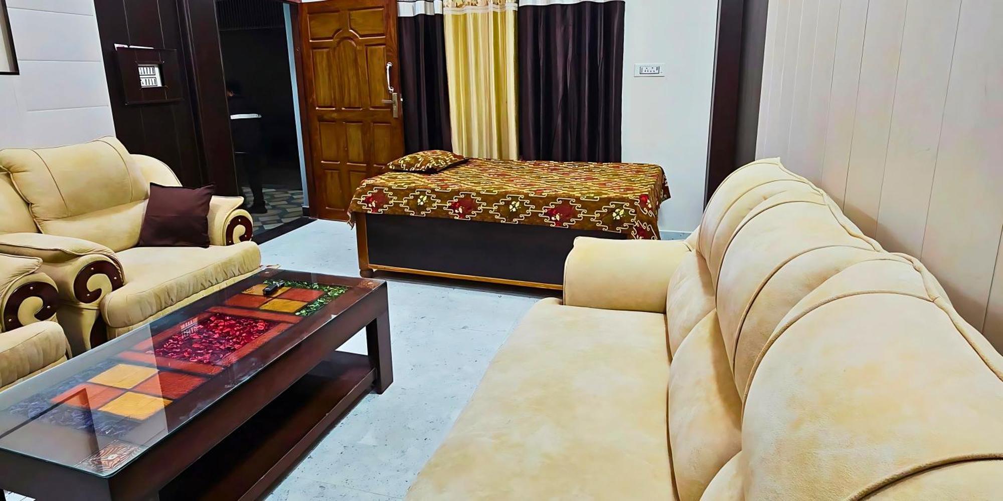 Ramayana Grand Hotel Ayodhya Kültér fotó