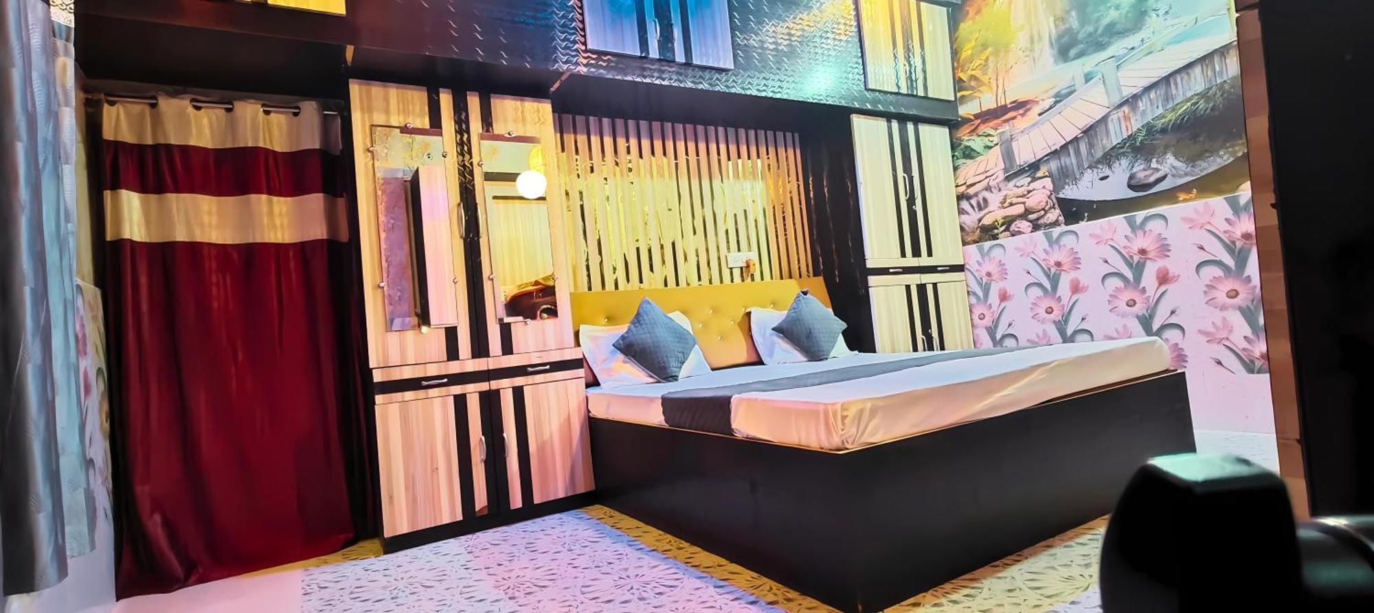 Ramayana Grand Hotel Ayodhya Kültér fotó