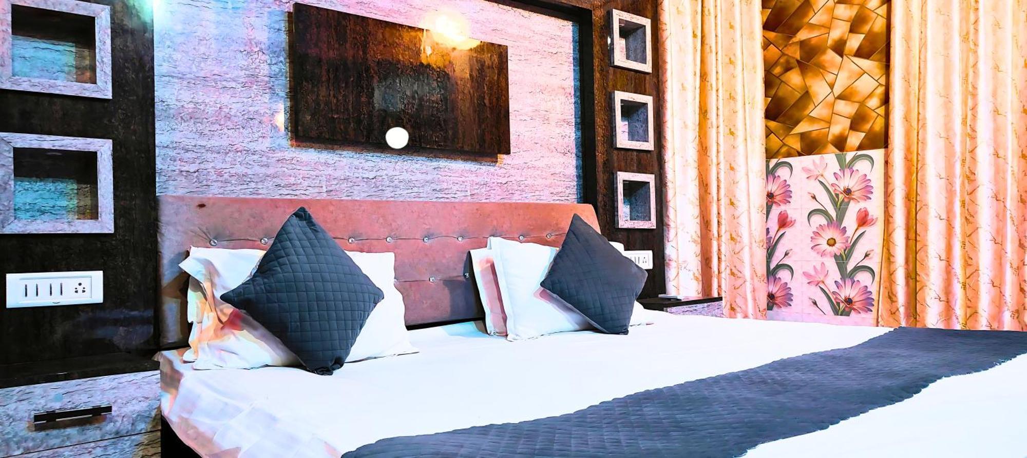 Ramayana Grand Hotel Ayodhya Kültér fotó