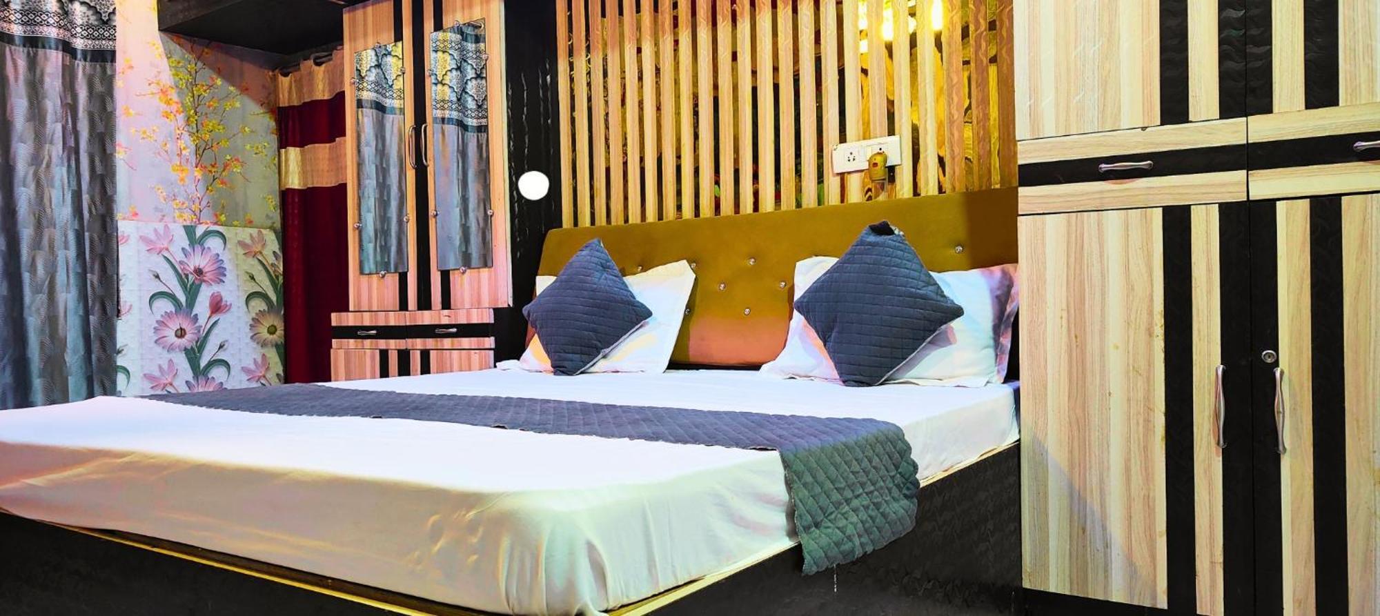 Ramayana Grand Hotel Ayodhya Kültér fotó